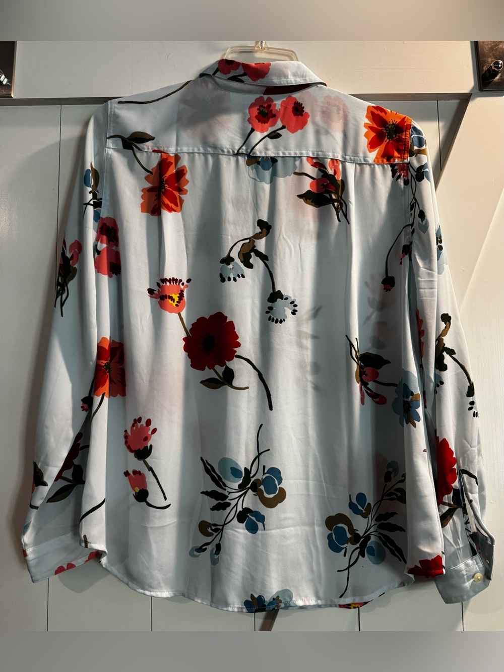 NWT LOFT Light Blue Floral Button-Up Blouse - Picture 2 of 7